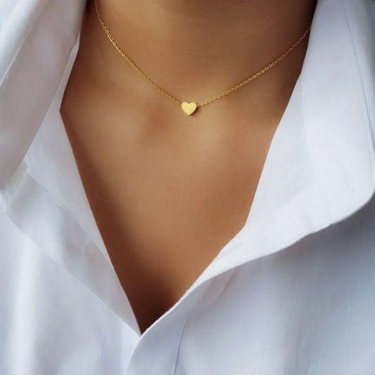 Minimalist Gold Heart Pendant Necklace
