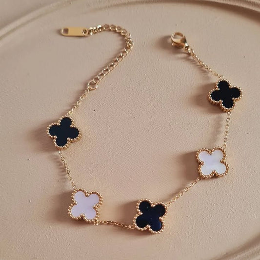 2-in-1 Reversible Clover Bracelet