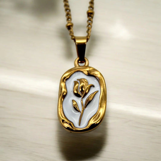 Rose Pendant White